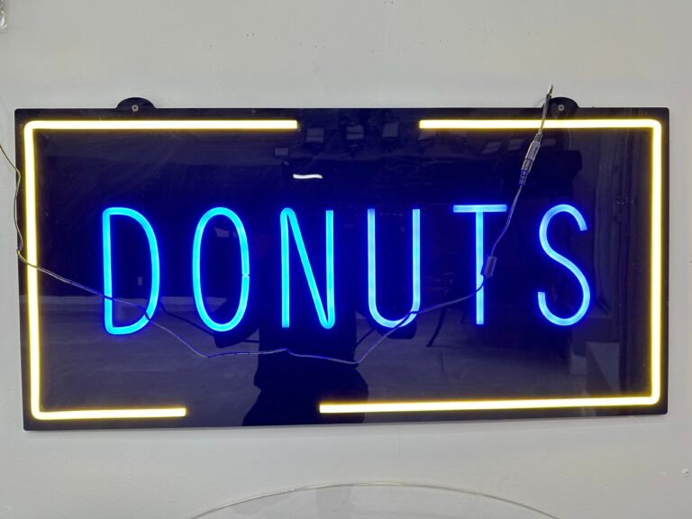 NEON-DONUTS