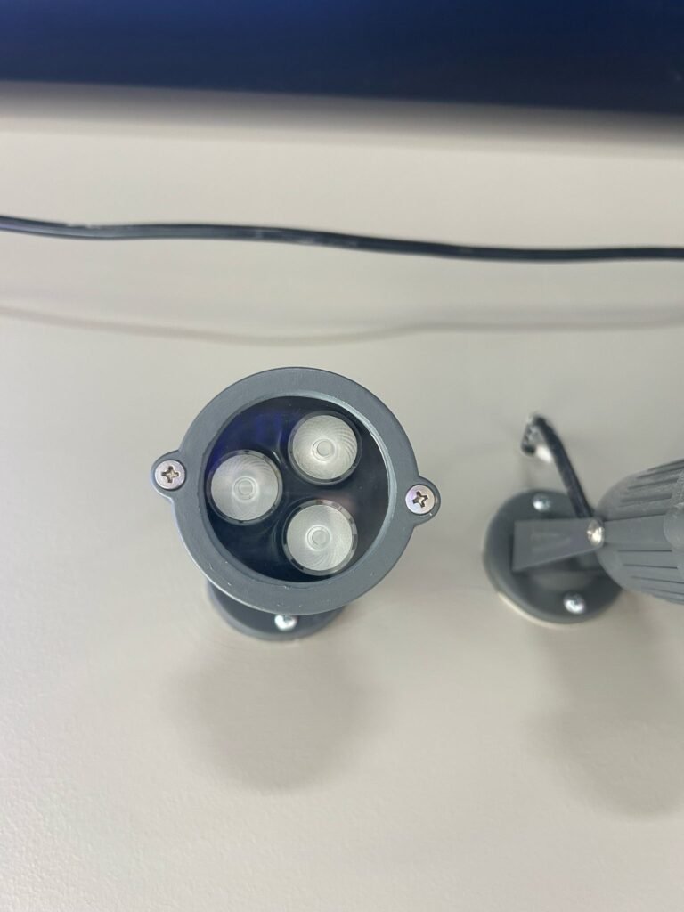LED Outdoor Flood Light 3W 24V RED - Image 4